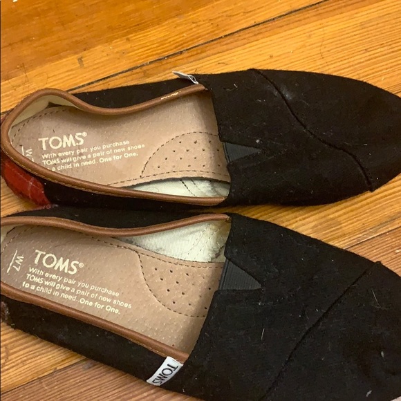 Toms - Picture 3 of 4
